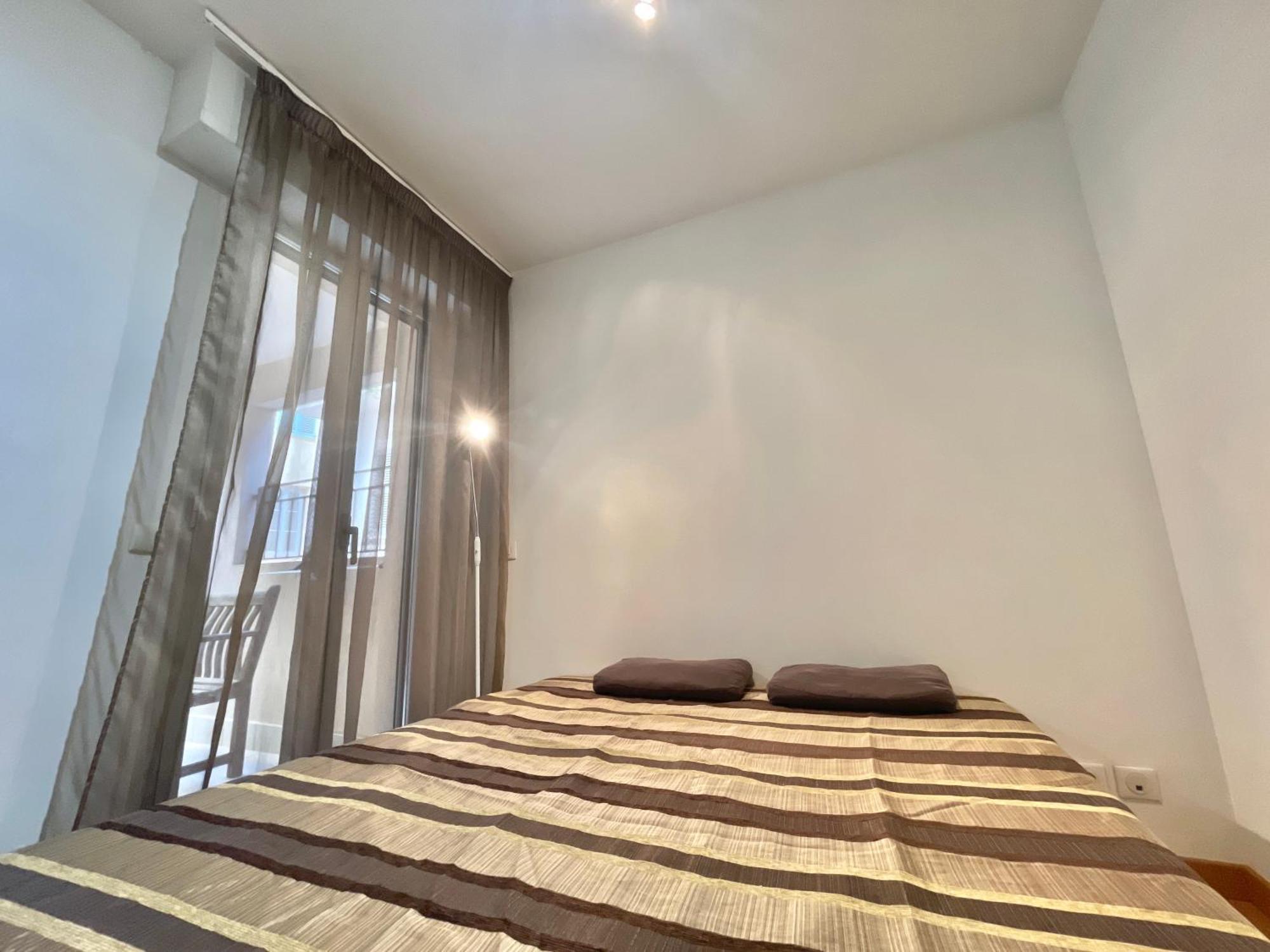 Le Vieux Port Apartments Канни Екстер'єр фото