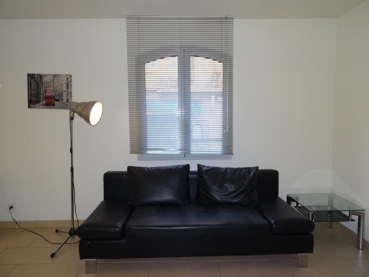 Le Vieux Port Apartments Канни Екстер'єр фото